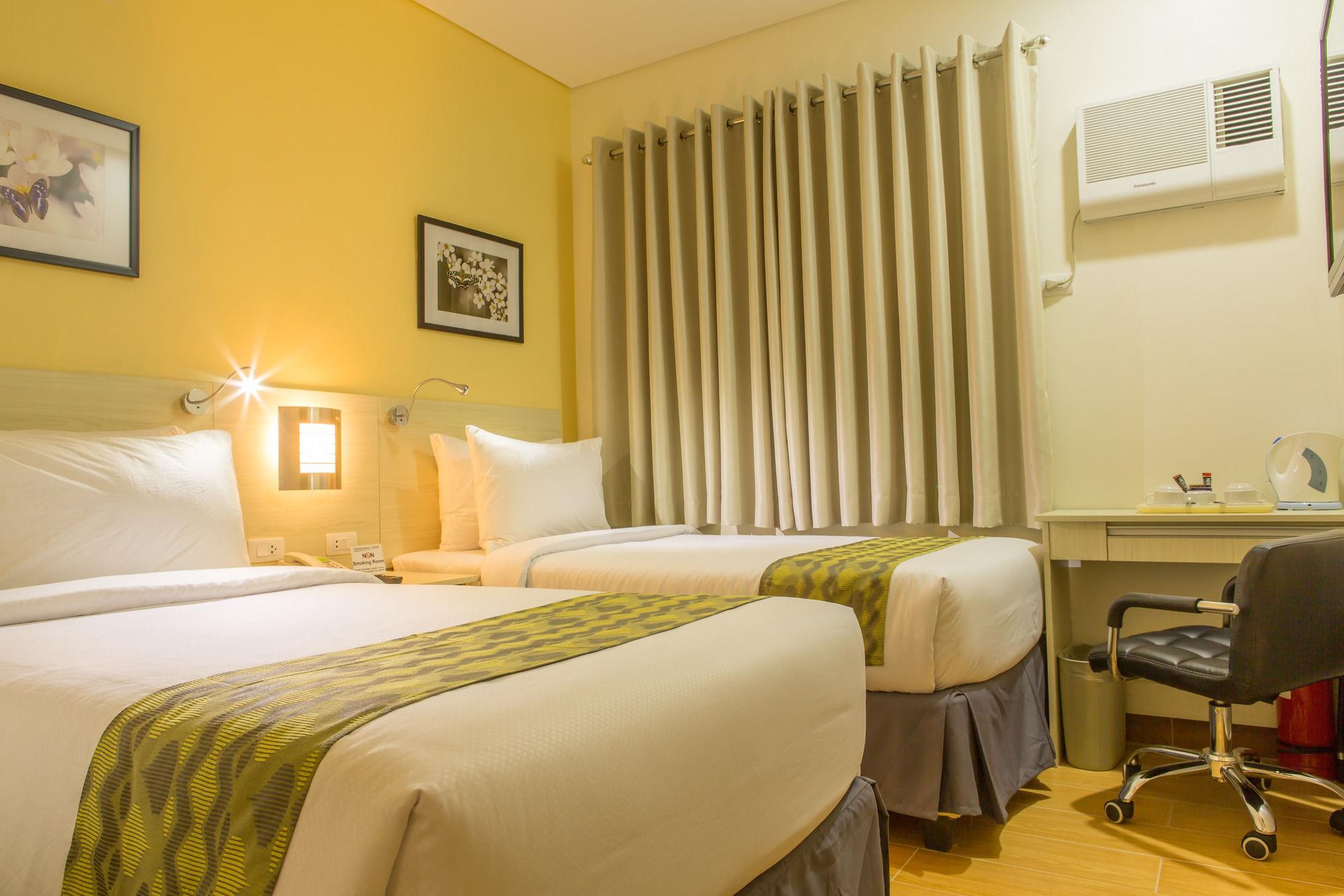 Hamersons Hotel Cebu Exterior photo
